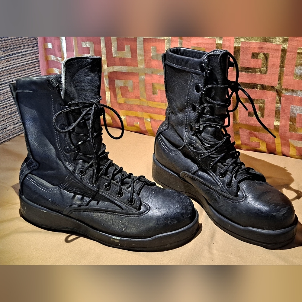 Men Gore Tex size 5 Belleville Combat boot